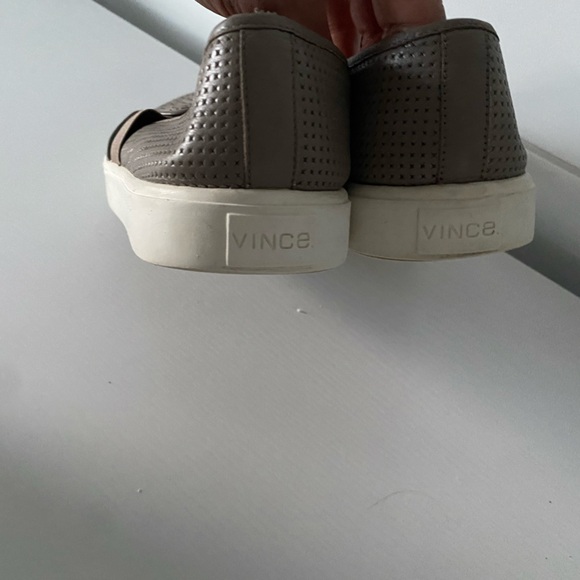 Vince Gray Tan Sneakers Slip-On Comfort - Picture 10 of 10